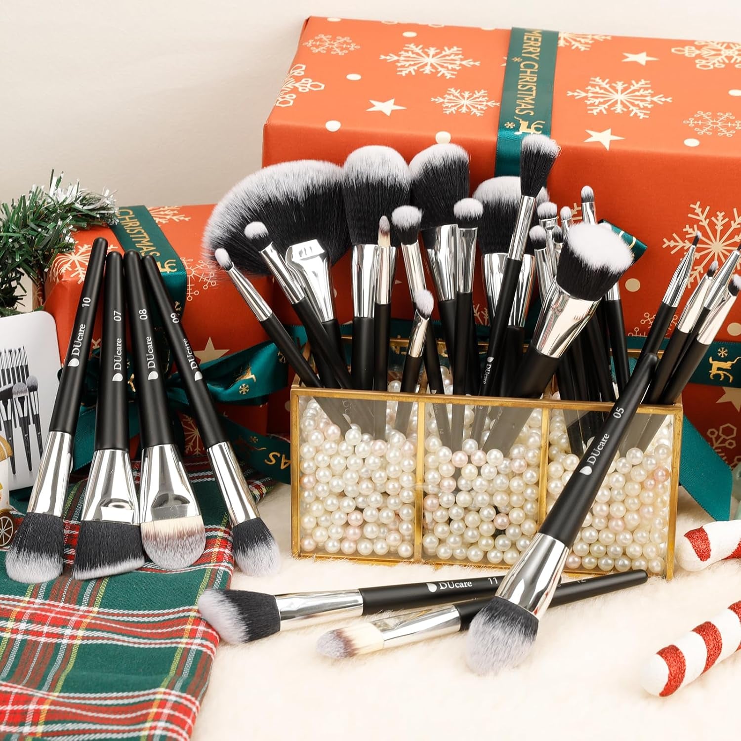 Ultimate 32-Piece Professional Makeup Brush Set for Flawless Face and Eye Application