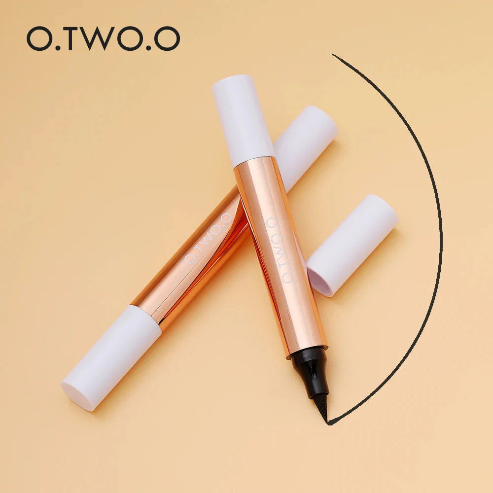 Achieve Flawless Wings with O.TWO.O Double-Ended Waterproof Eyeliner Stamp - Perfect for All Makeup Lovers!